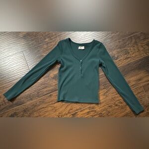 Hollister Long Sleeve V Neck Ribbed Green Top